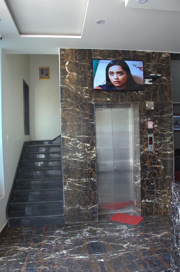 Hotel Mahabir Inn Mathura Exterior photo